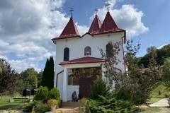 Mănăstirea Ucraineana Sfânta Treime Pereu 16