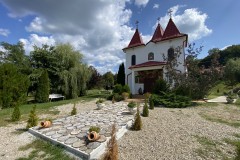 Mănăstirea Ucraineana Sfânta Treime Pereu 17