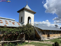 Mănăstirea Vărzărești aprilie 2024 12