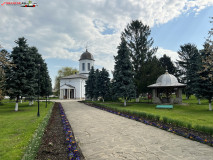 Mănăstirea Zamfira aprilie 2023 36