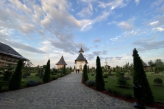 Manastirea Zosin 05