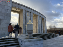 Memorialul de Război Sovietic din Tiergarten Berlin 04