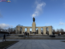 Memorialul de Război Sovietic din Tiergarten Berlin 15