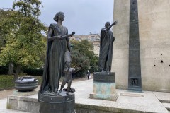 Monumentul Drepturilor Omului din Paris 04