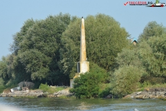 Obeliscul din localitatea Crisan 09