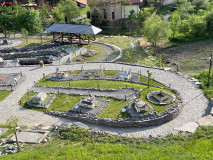 Parcul Mini Transilvania 83