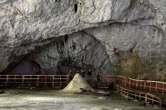Peștera Ghețarul Scărișoara 100