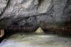 Peștera Ghețarul Scărișoara 106
