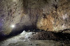 Peștera Ghețarul Scărișoara 85