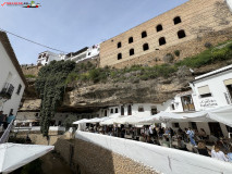 Setenil de las Bodegas, provincia Cadiz, Spania 15