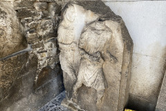 Templul lui Augustus și zeița Romei, Pula, Croatia 22