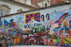 Zidul lui John Lennon din Praga, Cehia 14